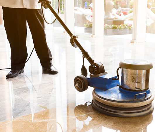 Limpeza e Tratamento de Piso
